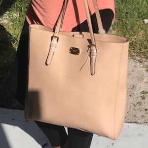 Authentic Michael Kors Jet Set Travel Blush Tote